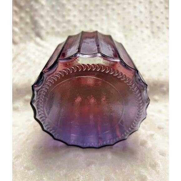 Vintage Greenbrier Ombre (Cranberry, Purple, Violet, Blue) Ribbed Glass Vase - Picture 3 of 5